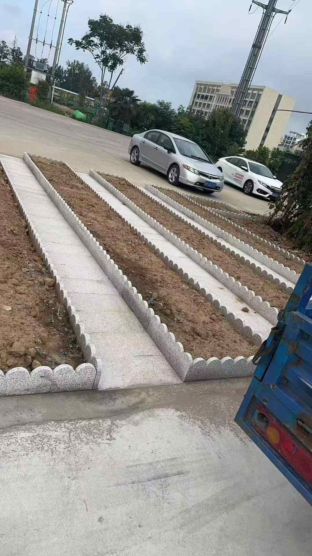 淄博芝麻白花边石
