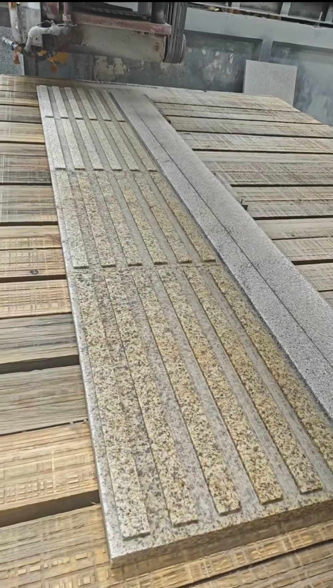 淄博黄金麻盲道石 盲条