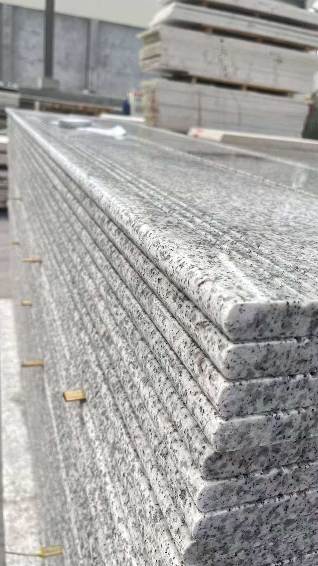 淄博芝麻白楼梯踏步 花岗岩楼梯板材